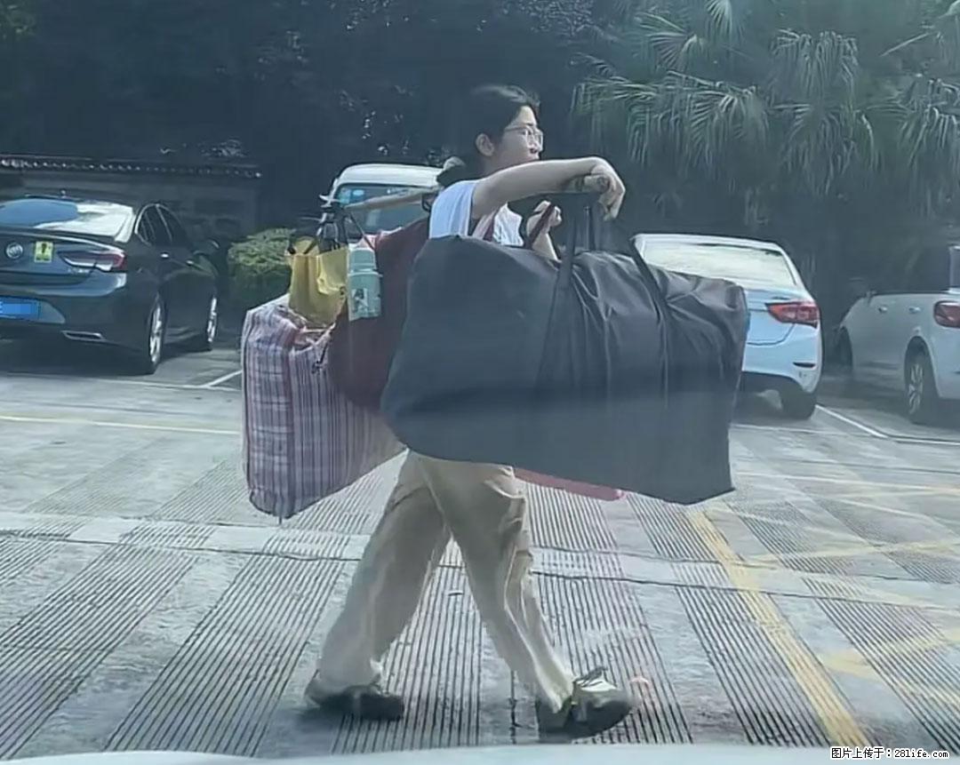 全网追的“扁担女孩”，找了一份暑假工，时薪12元 - 南宁生活资讯 - 南宁28生活网 nn.28life.com