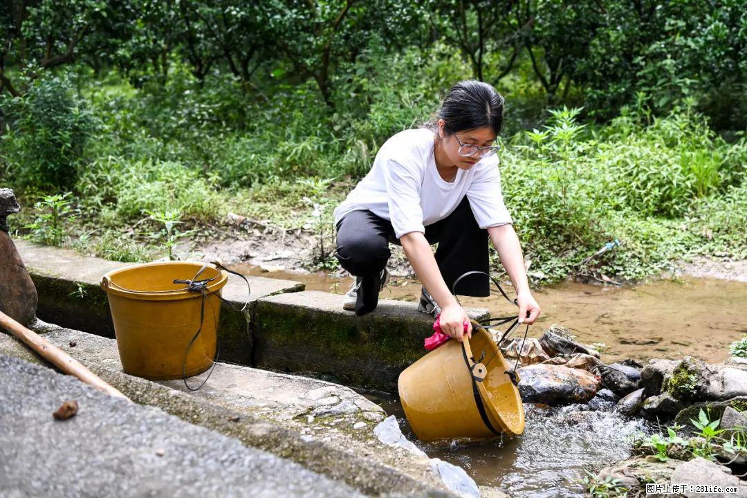 全网追的“扁担女孩”，找了一份暑假工，时薪12元 - 南宁生活资讯 - 南宁28生活网 nn.28life.com